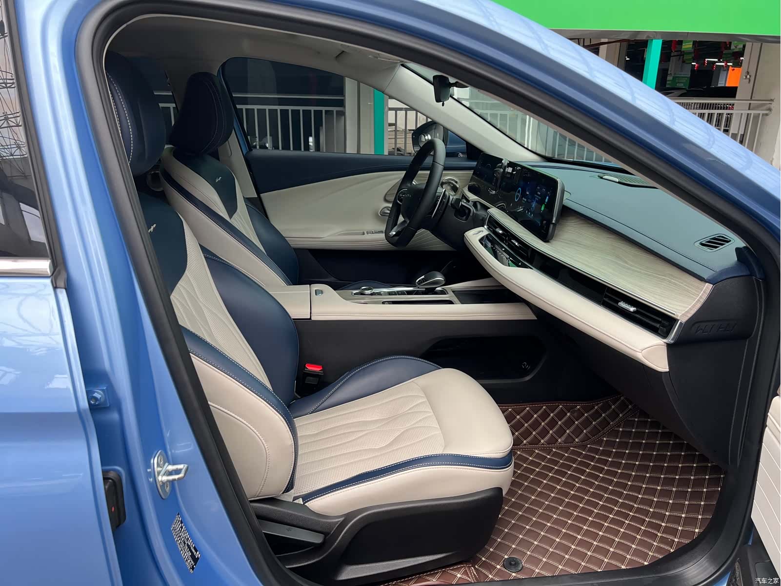 Chery Arrizo 8, 2022 все фото