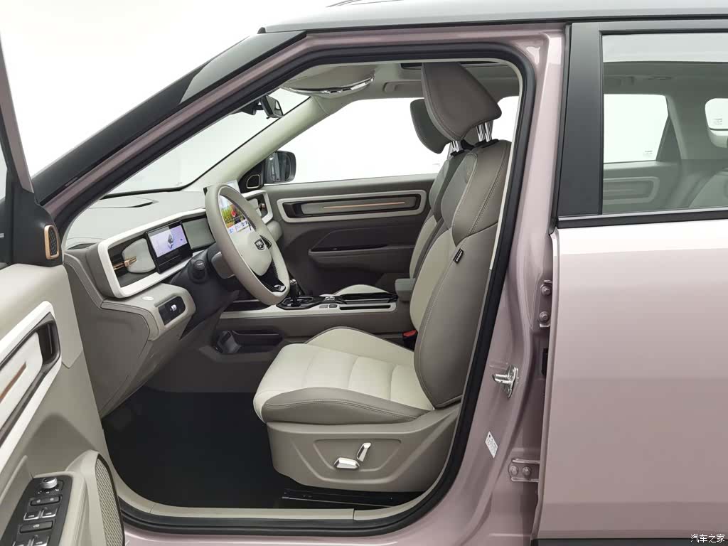Geely Icon, 2025 10