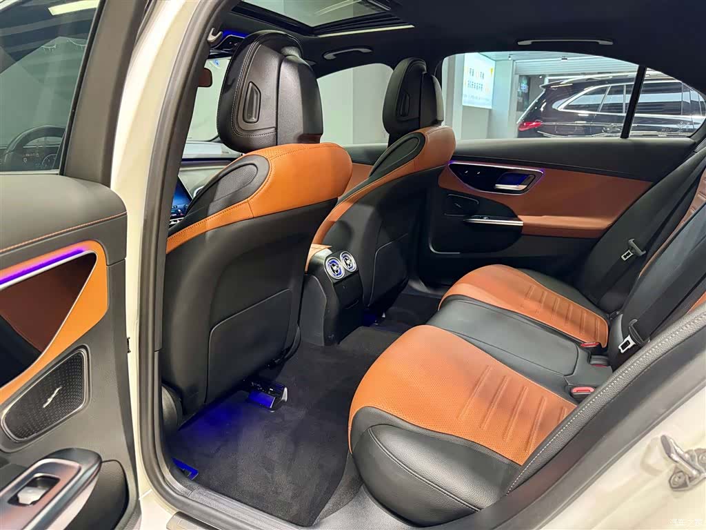 Mercedes-Benz C-Class, 2022 26