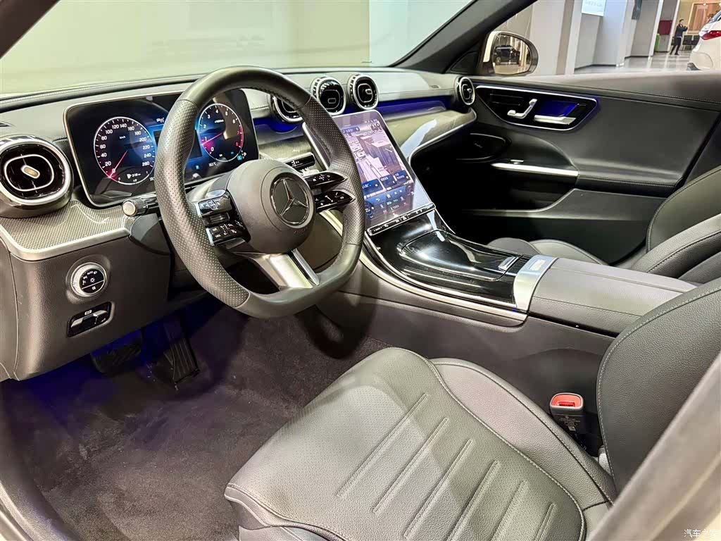 Mercedes-Benz C-Class, 2023 25