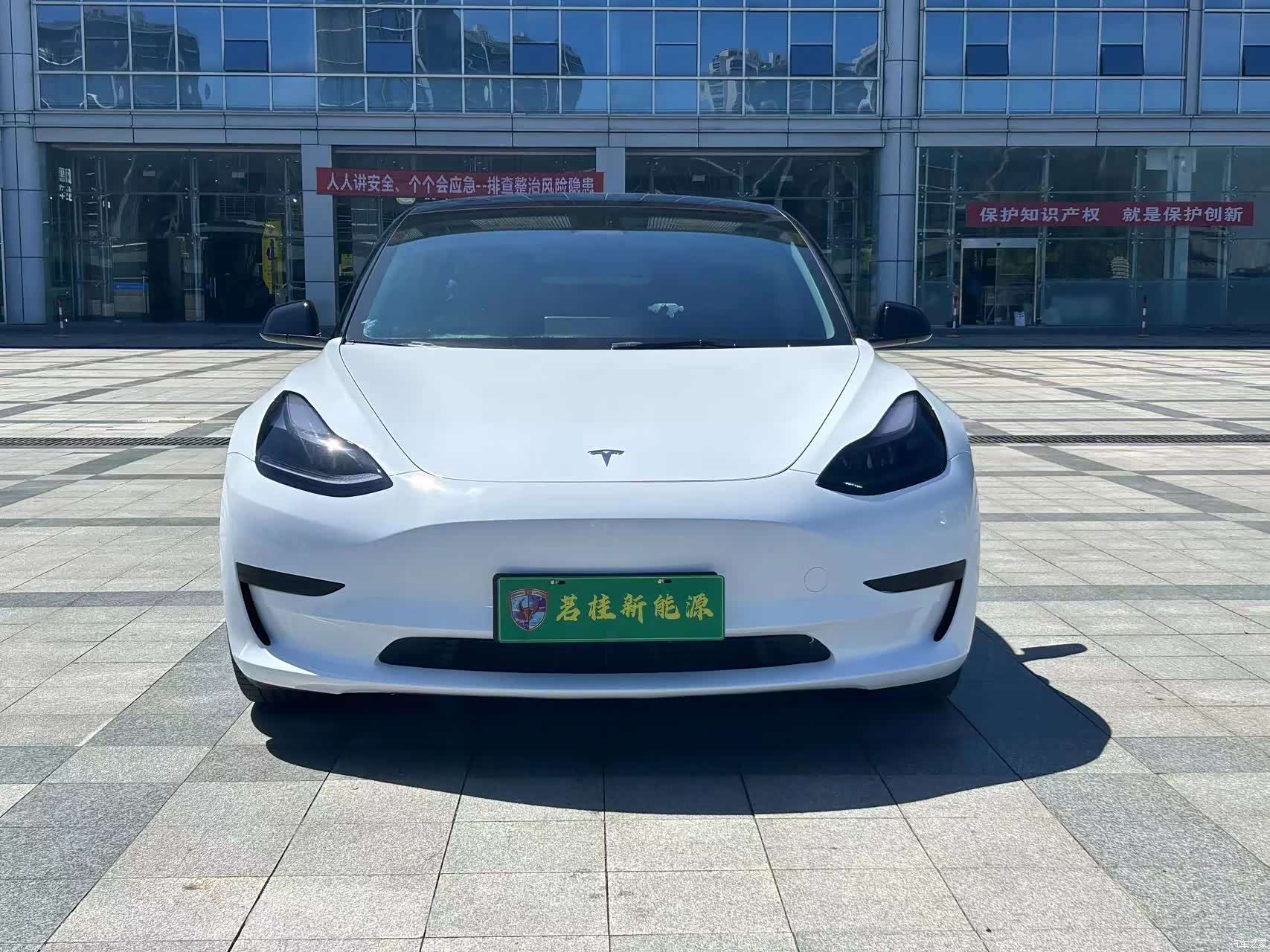Tesla Model 3, 2022 2