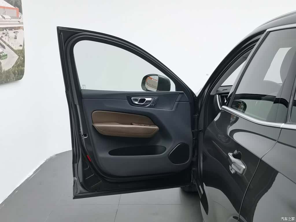 Volvo XC60, 2020 8