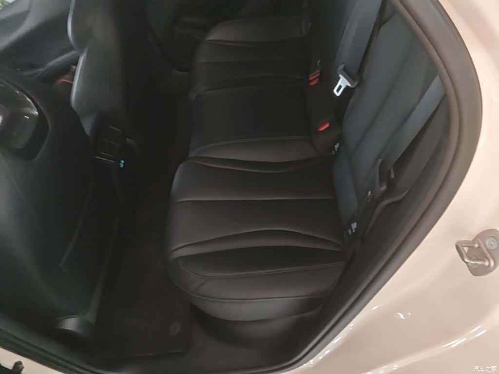 BYD Seal, 2025 16