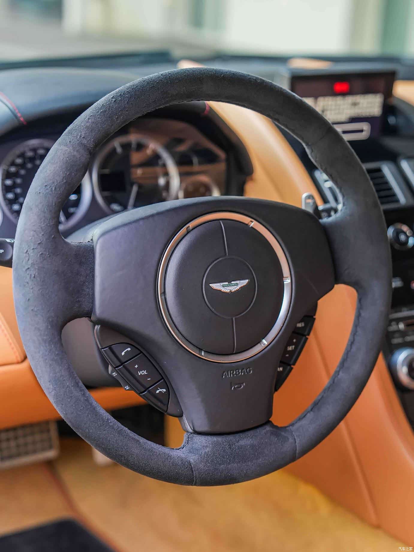 Aston Martin Vantage, 2017 11