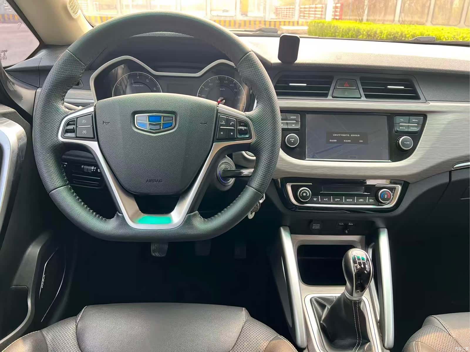 Geely X3, 2018 6