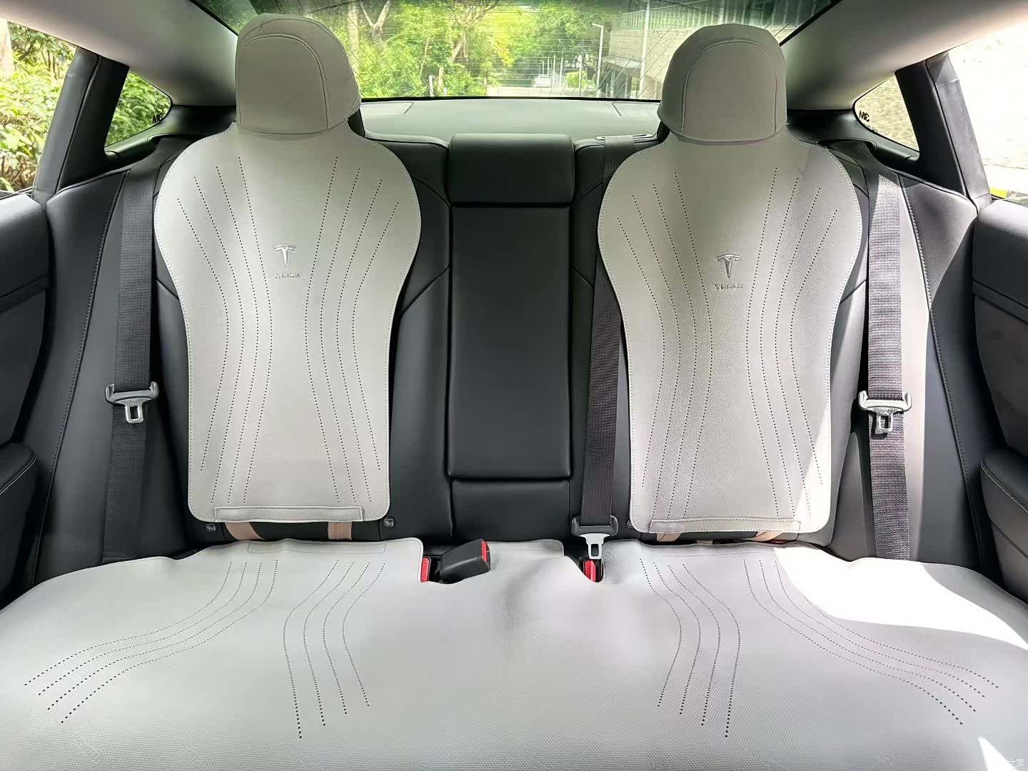 Tesla Model 3, 2020 6