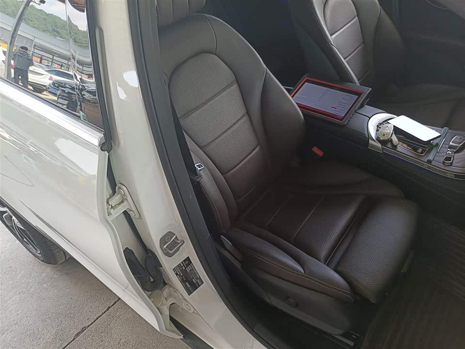 Mercedes-Benz GLC Mercedes-Benz GLC