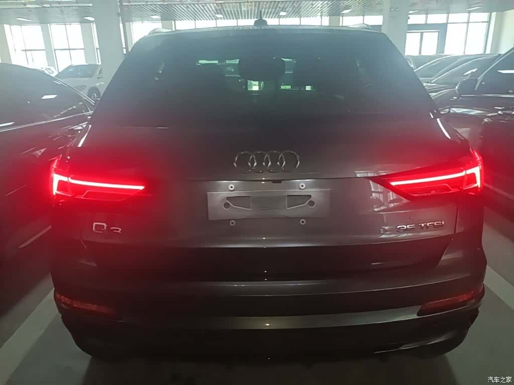 Audi Q3, 2021 6