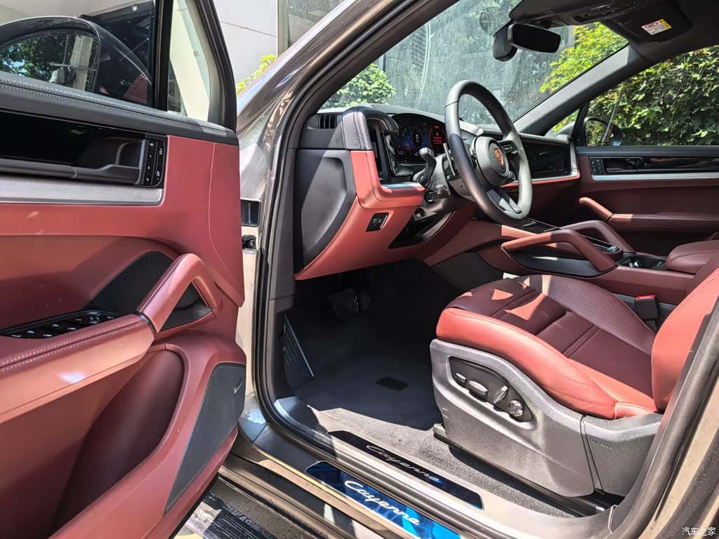 Porsche Cayenne, 2026 4