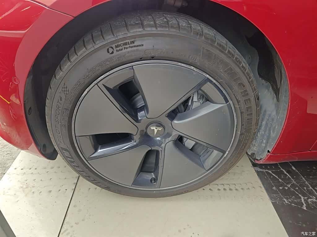 Tesla Model 3, 2021 23