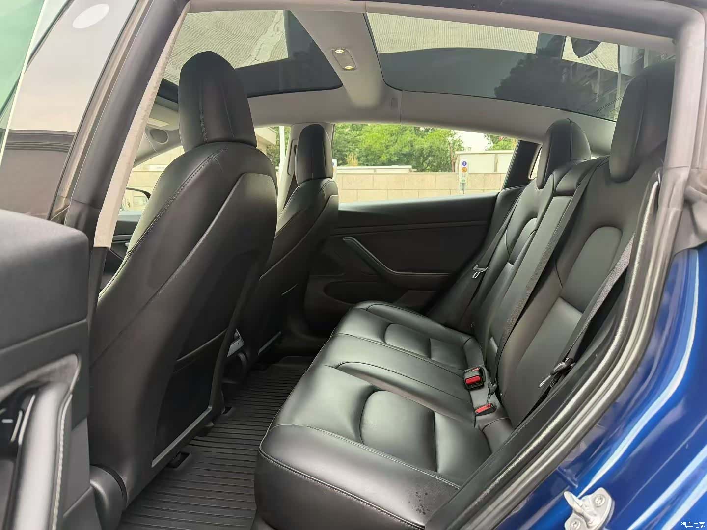 Tesla Model 3, 2020 6