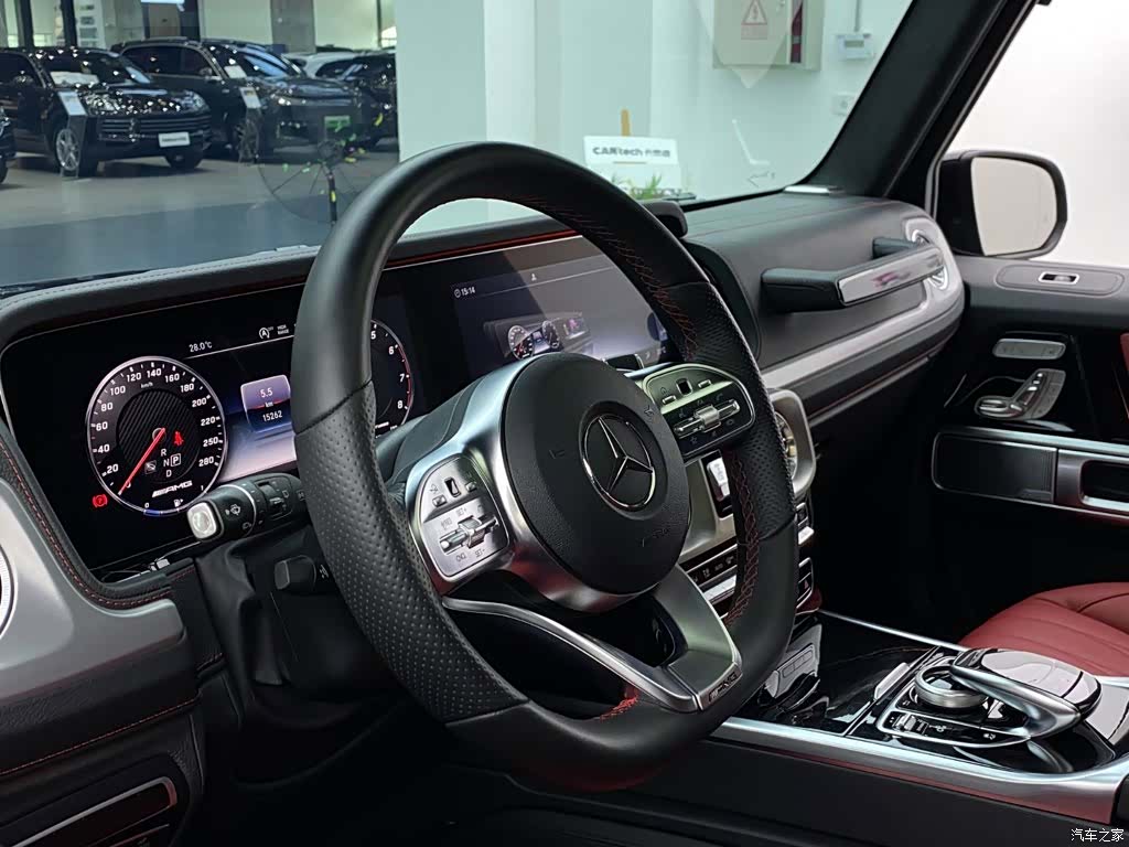 Mercedes-Benz G-Class, 2024 27