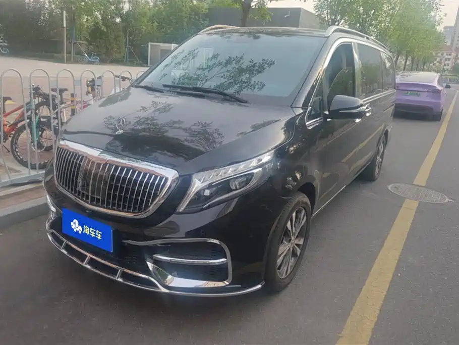 Mercedes-Benz V-class