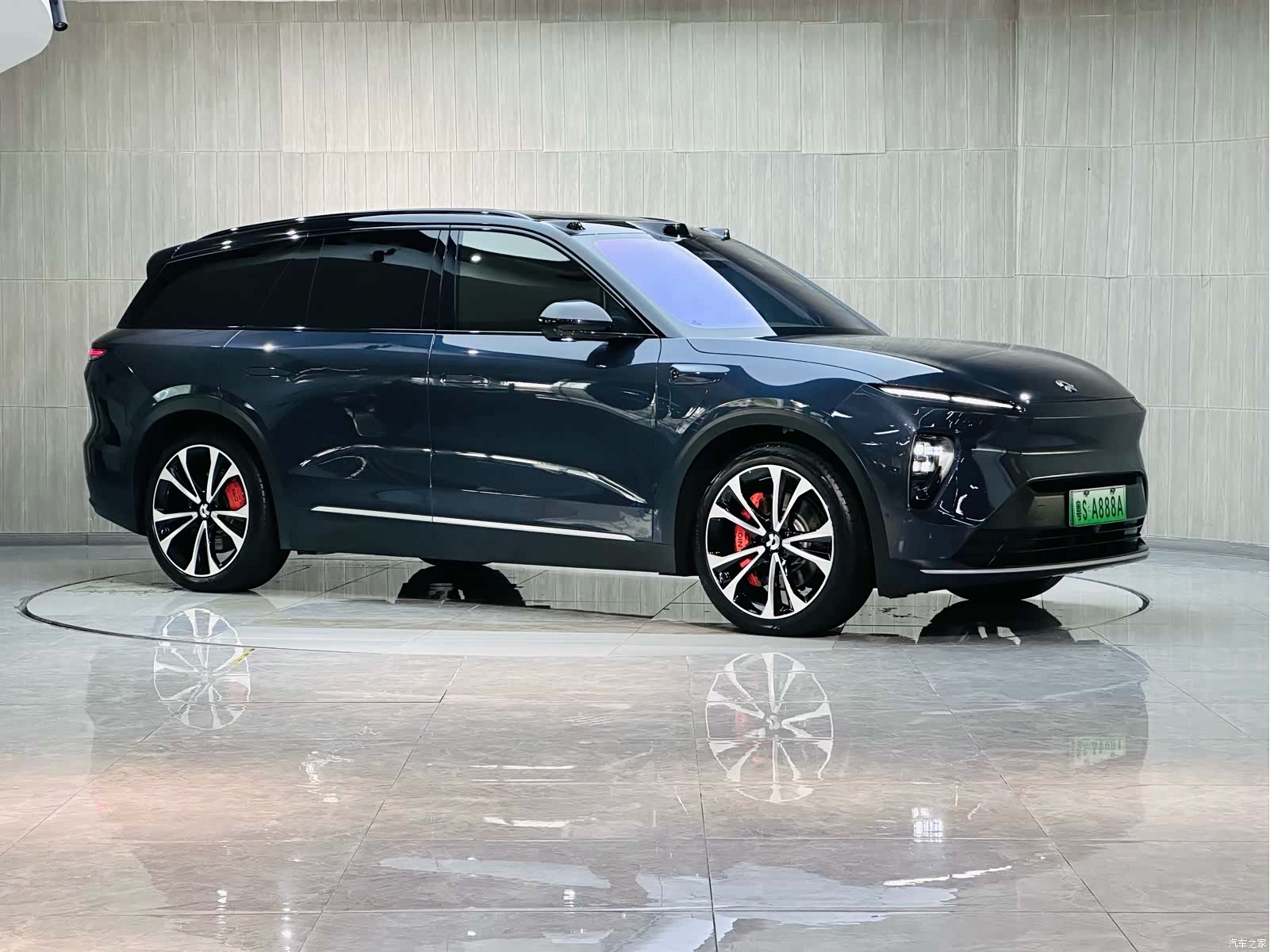 NIO ES8, 2023 3