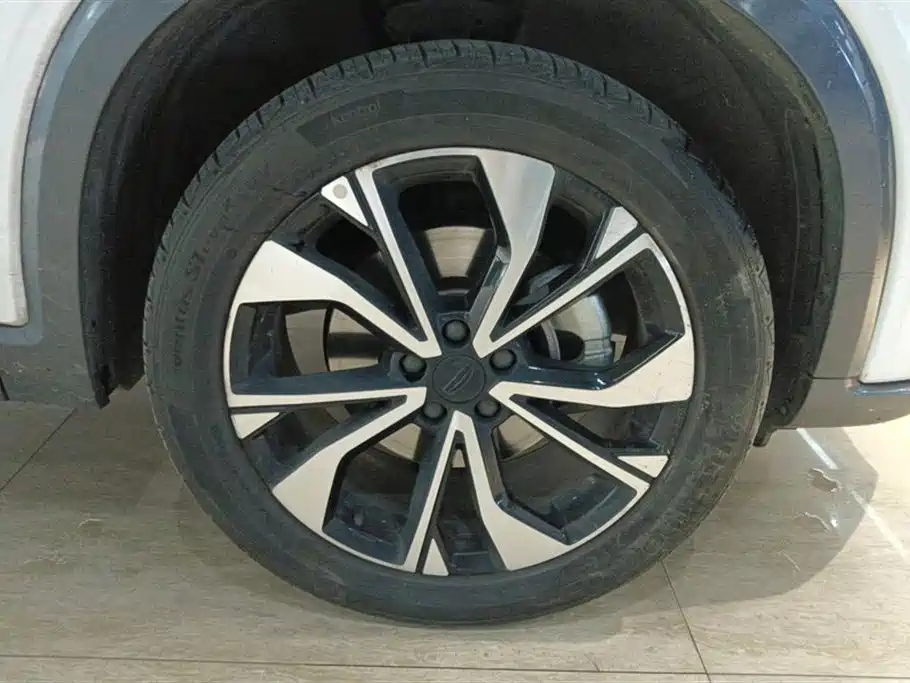 Geely Tugella (рест)