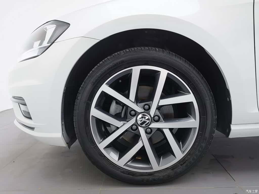 Volkswagen Golf, 2018 17