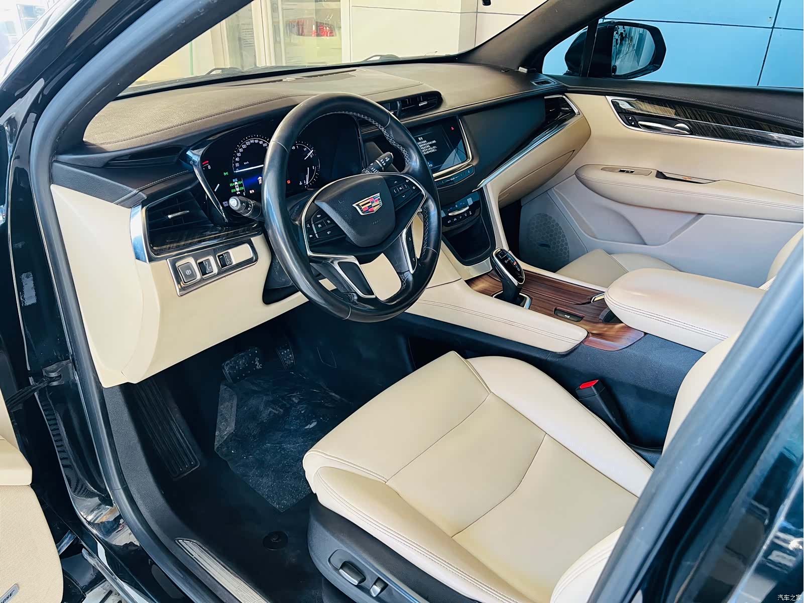 Cadillac XT5, 2016 16