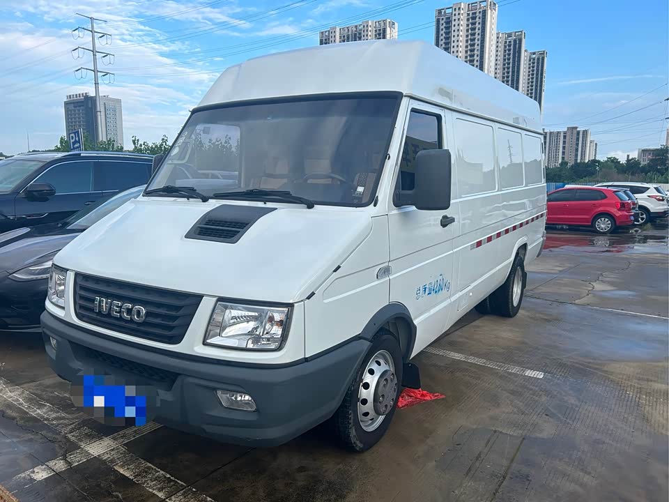 Iveco proud