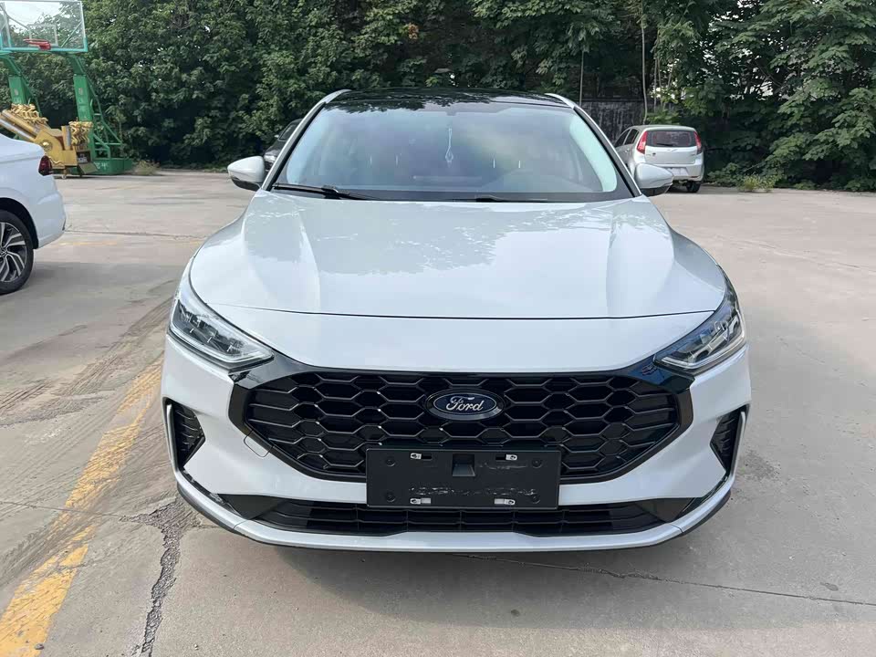 Ford Fox