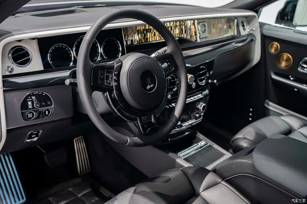 Rolls-Royce Phantom, 2021 8