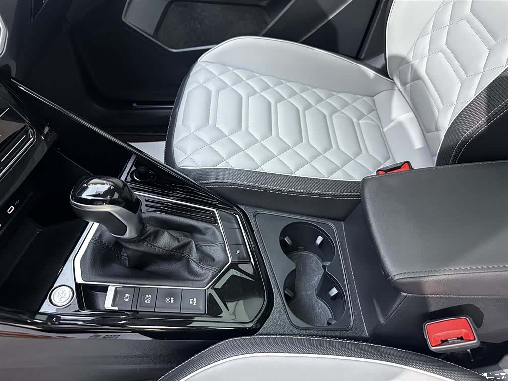 Volkswagen Tayron, 2022 16