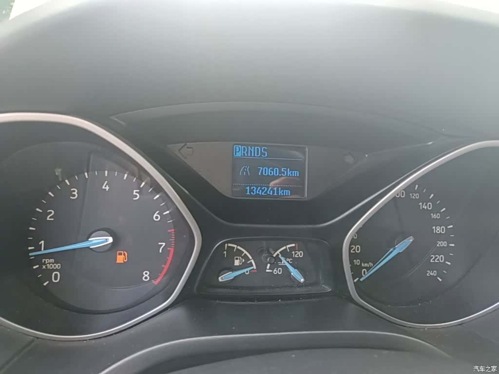 Ford Focus, 2016 12