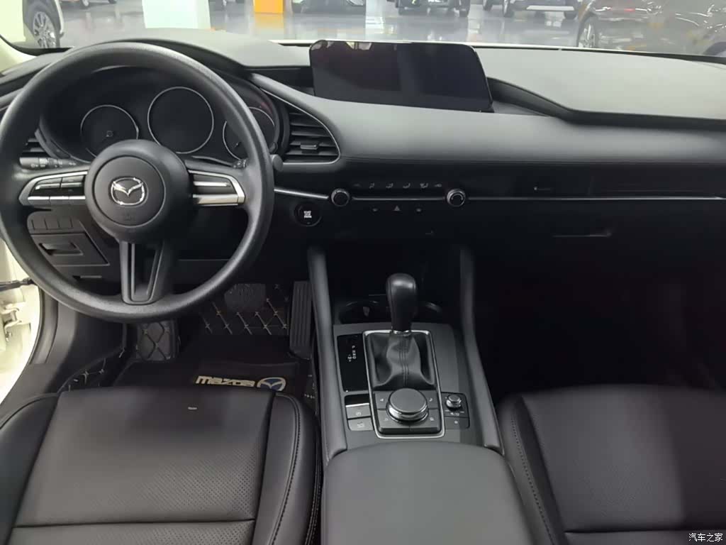 Mazda Mazda3, 2024 10
