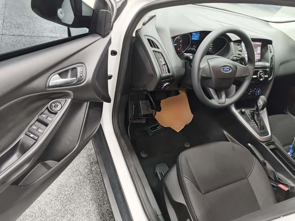 Ford Focus, 2015 16
