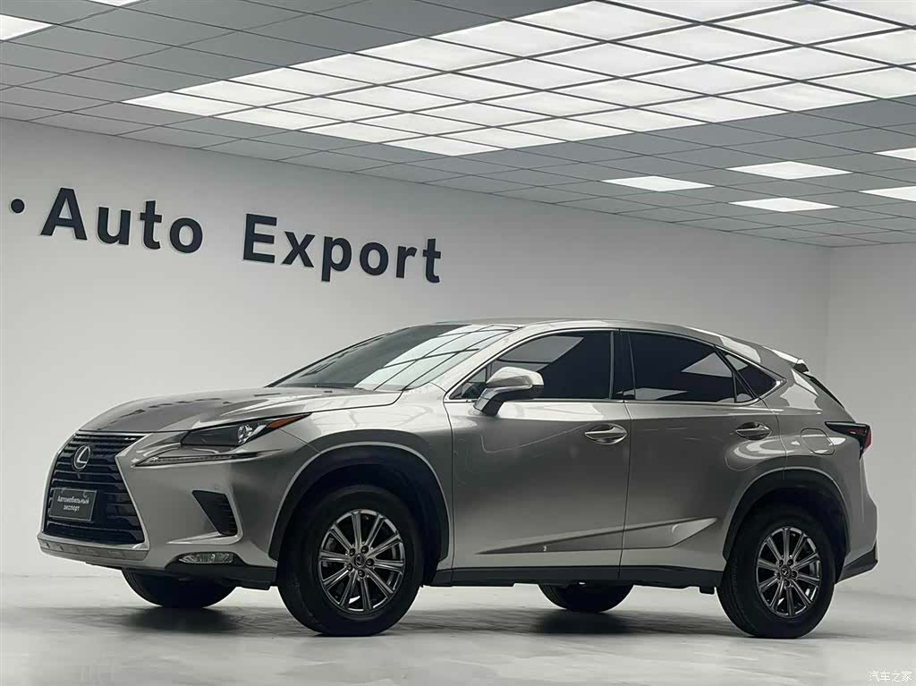 Lexus NX, 2021 4
