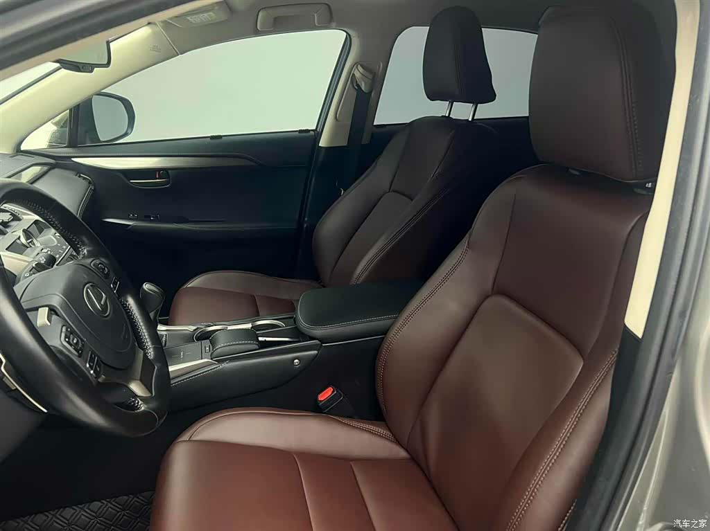 Lexus NX, 2021 16