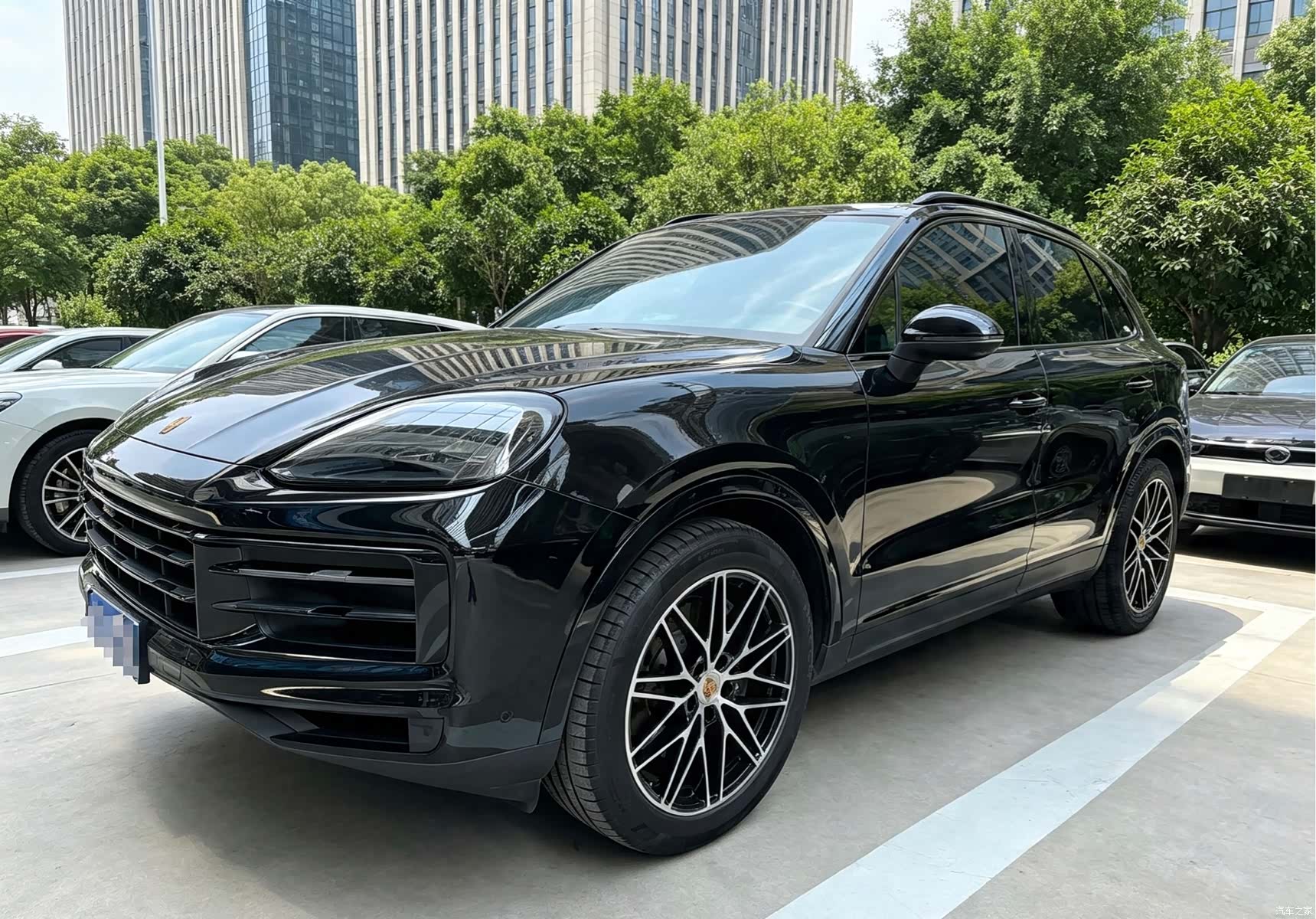 Porsche Cayenne, 2024 1