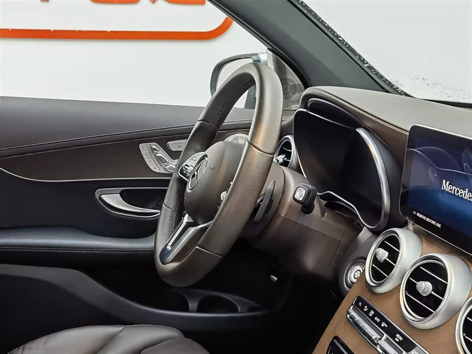 Mercedes-Benz GLC Mercedes-Benz GLC