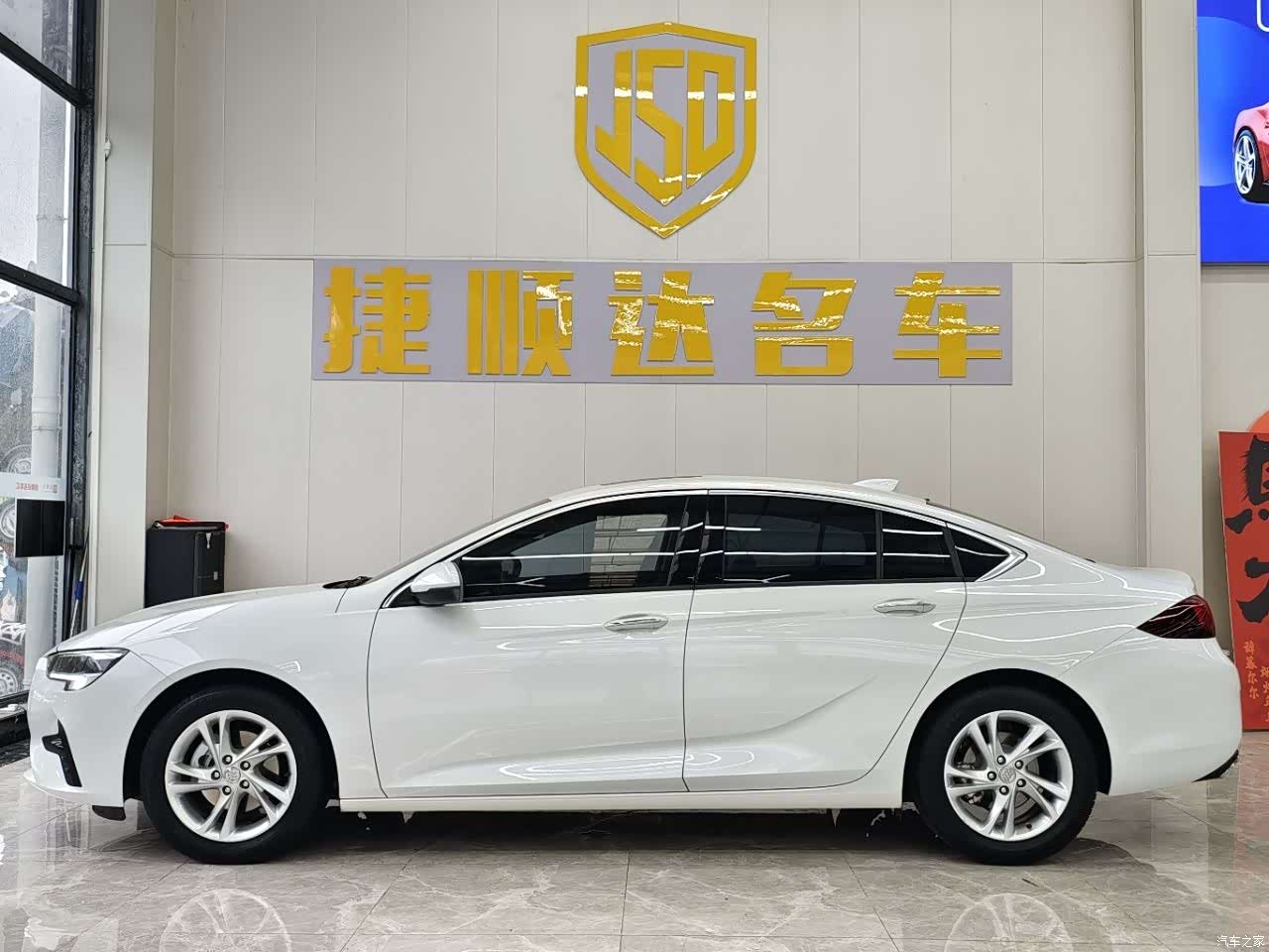 Buick Regal, 2022 3