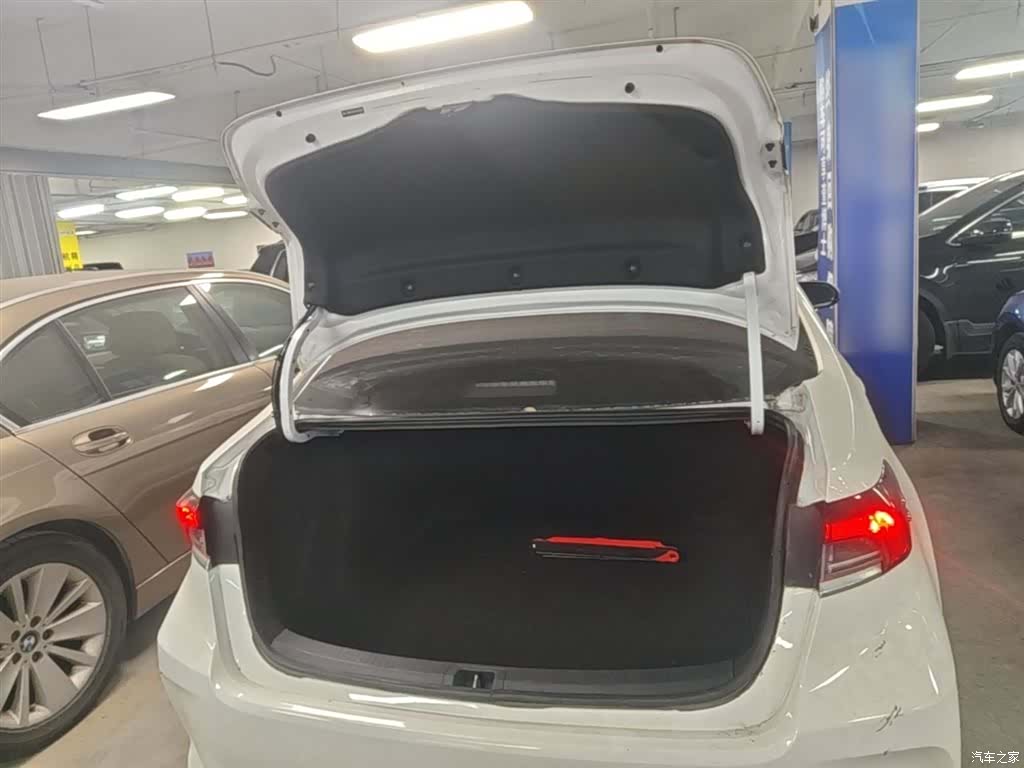 Toyota Corolla, 2020 18