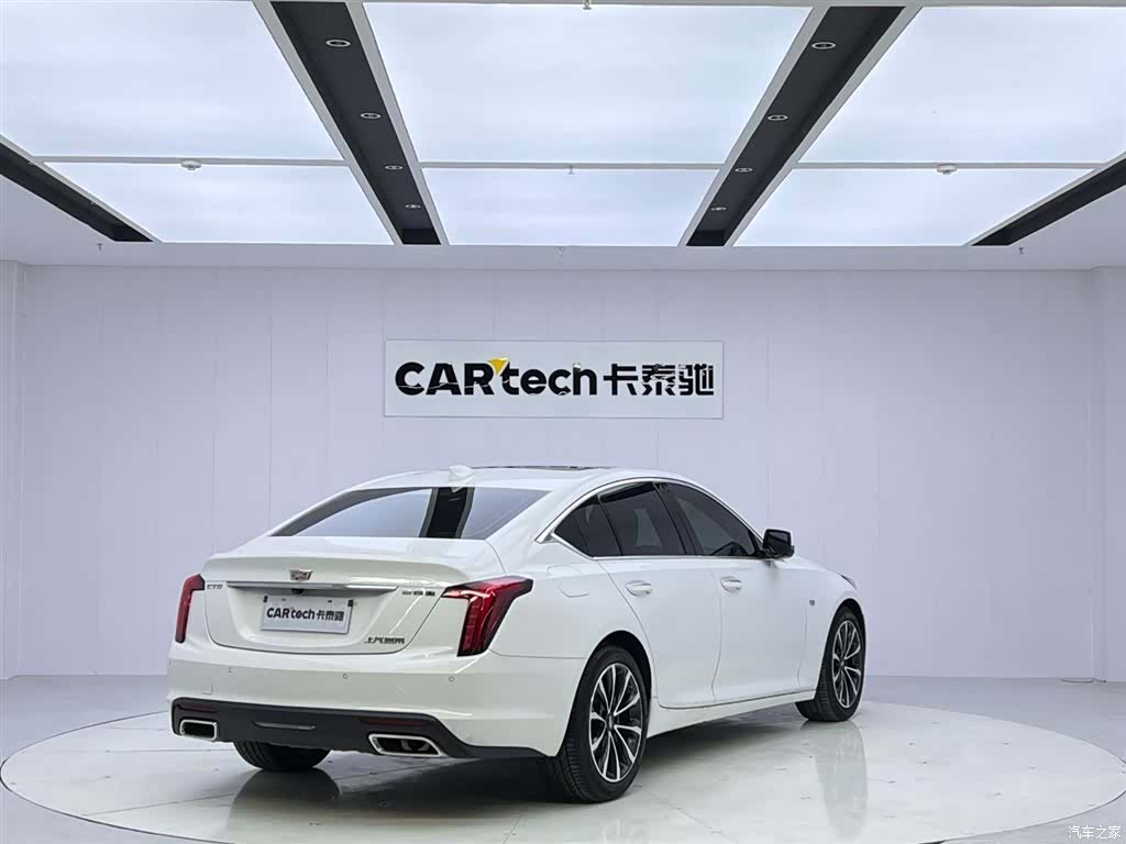 Cadillac CT5, 2022 все фото