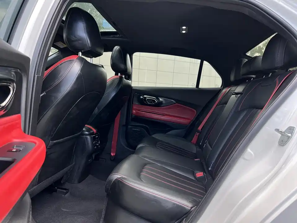 Trumpchi Shadow Leopard