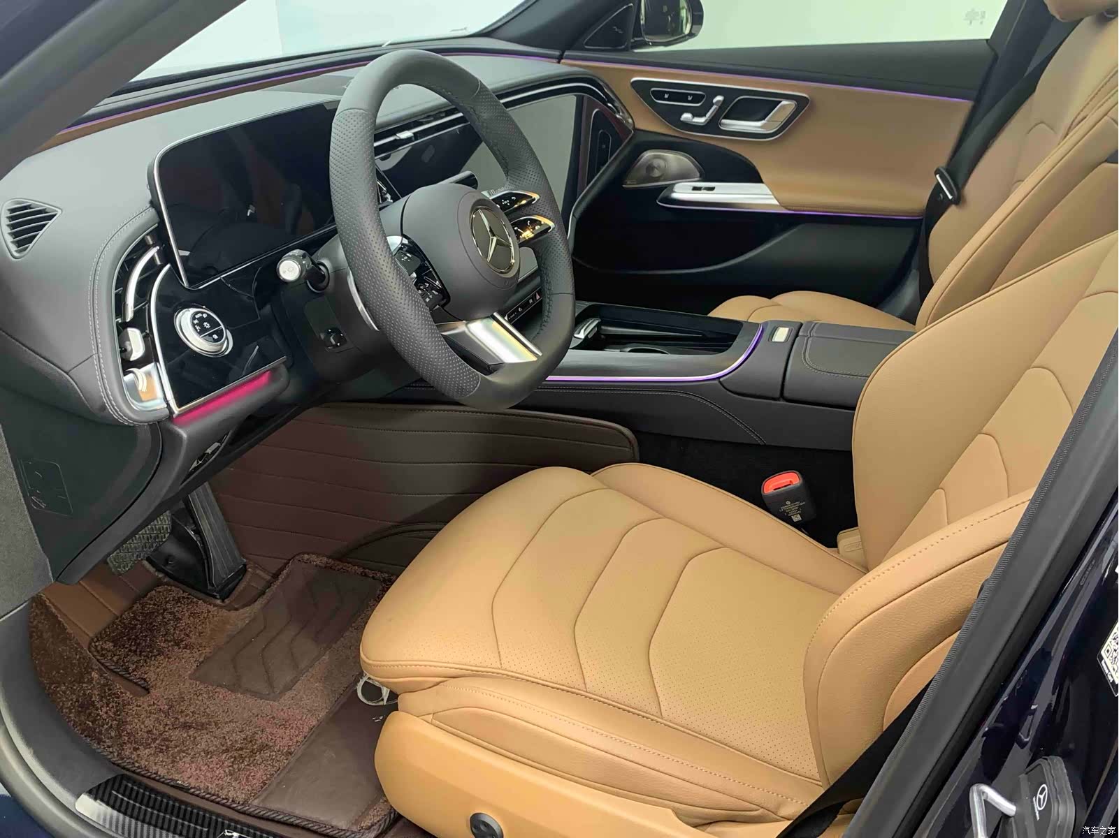 Mercedes-Benz E-Class, 2024 8