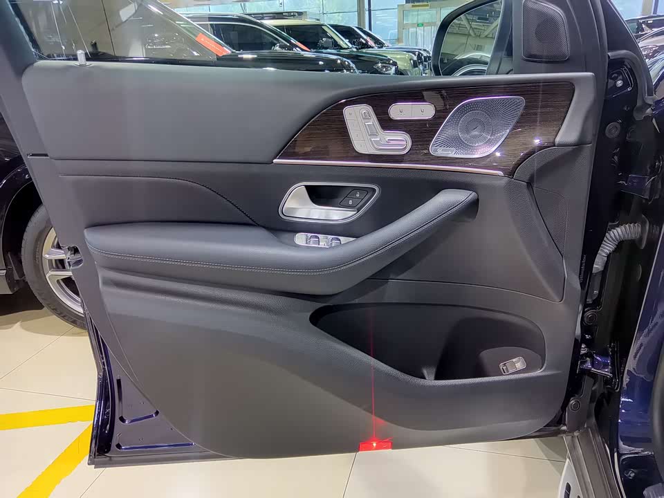 Mercedes-Benz GLE Mercedes-Benz GLE