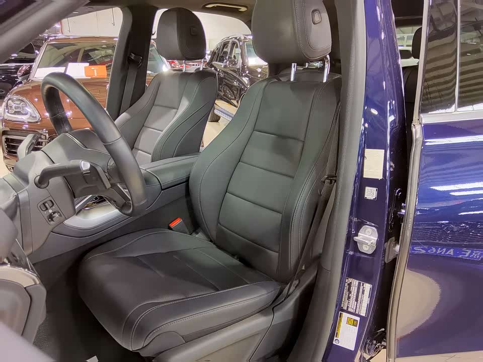 Mercedes-Benz GLE Mercedes-Benz GLE