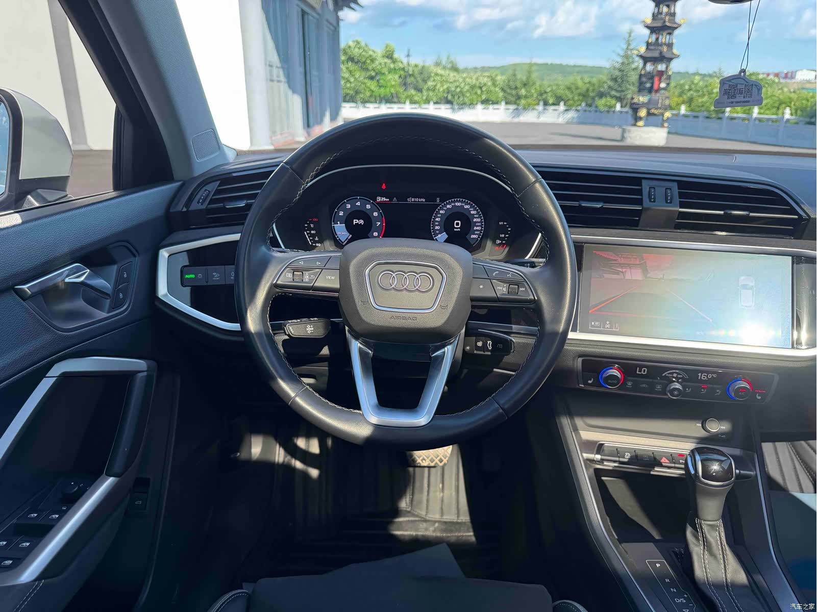 Audi Q3, 2022 14