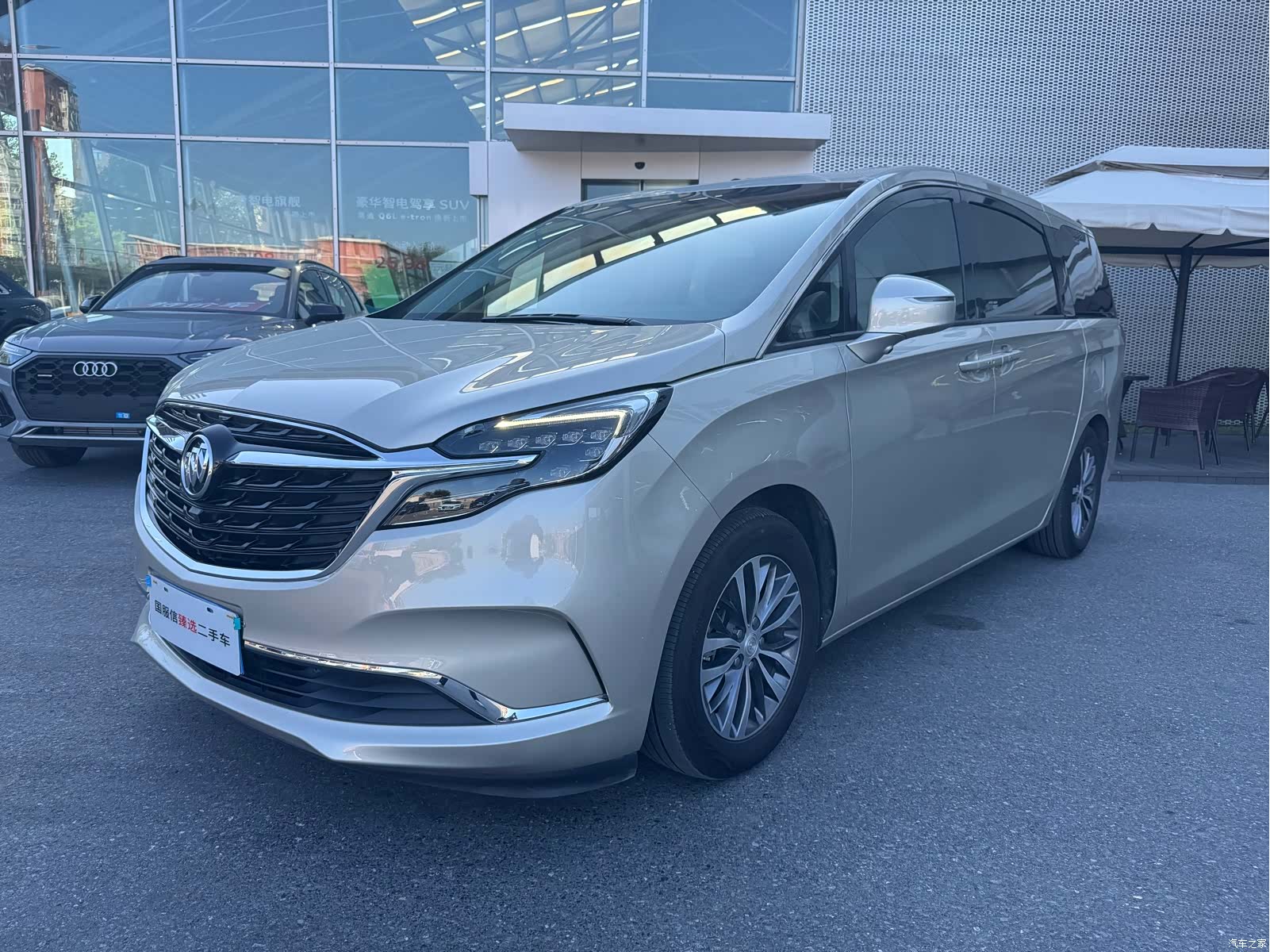Buick GL8, 2022 1