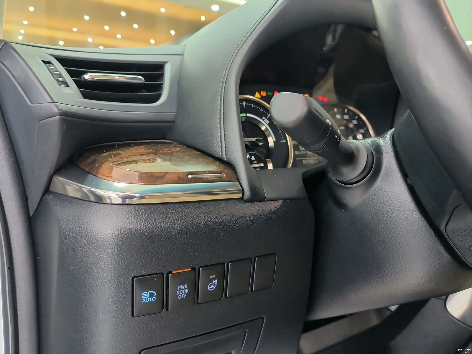 Toyota Alphard, 2021 2