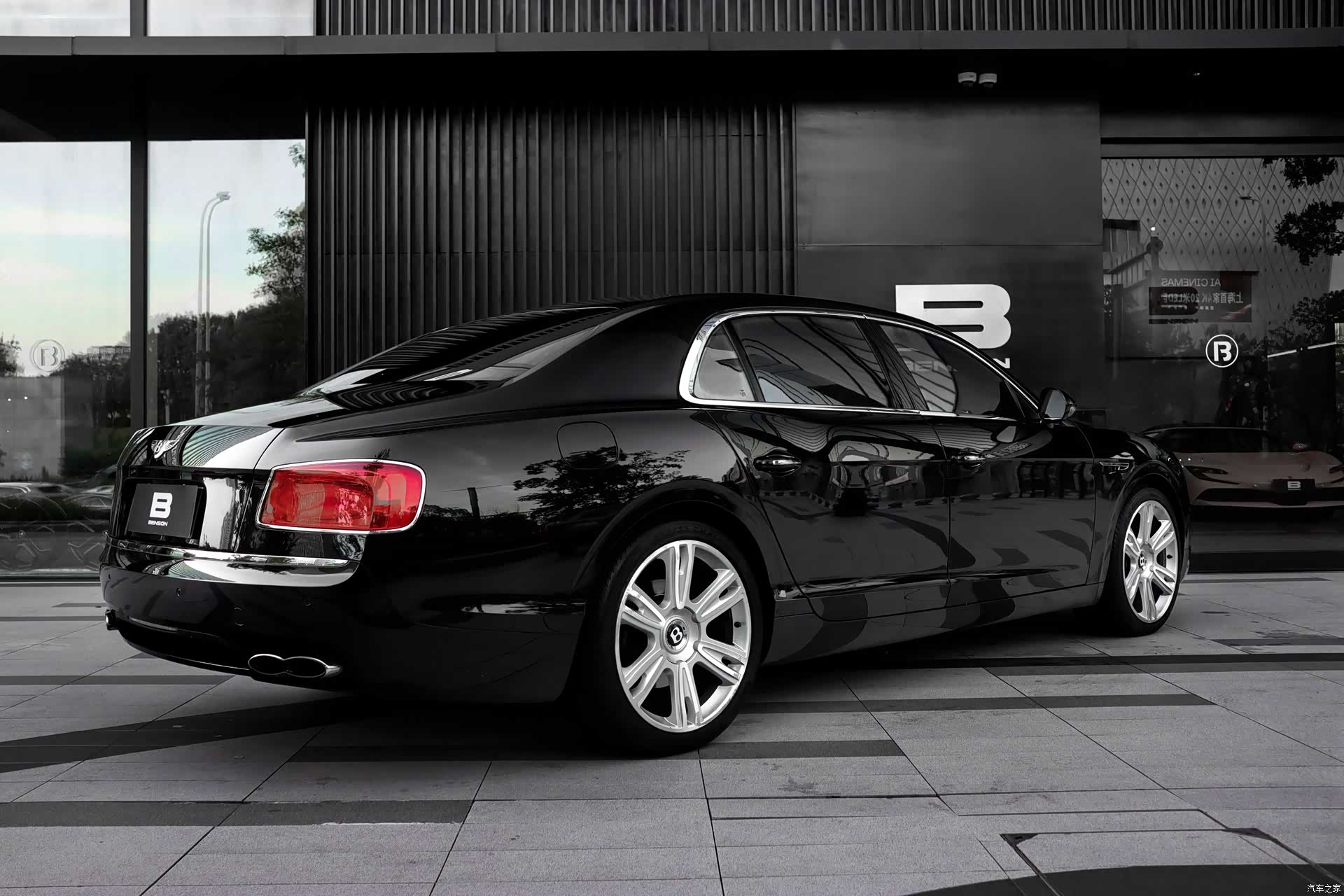 Bentley Flying Spur, 2014 6