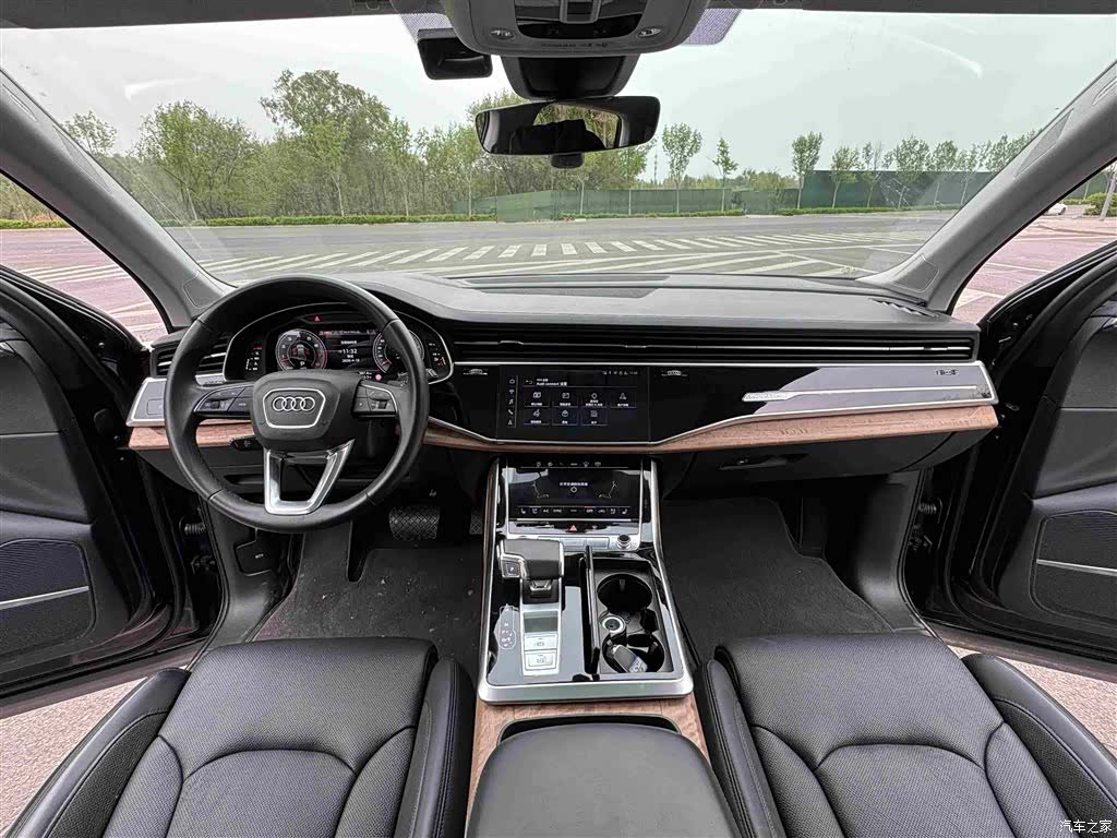 Audi Q7, 2023 9