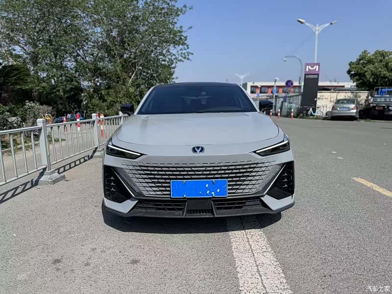 Changan UNI-V, 2022 3