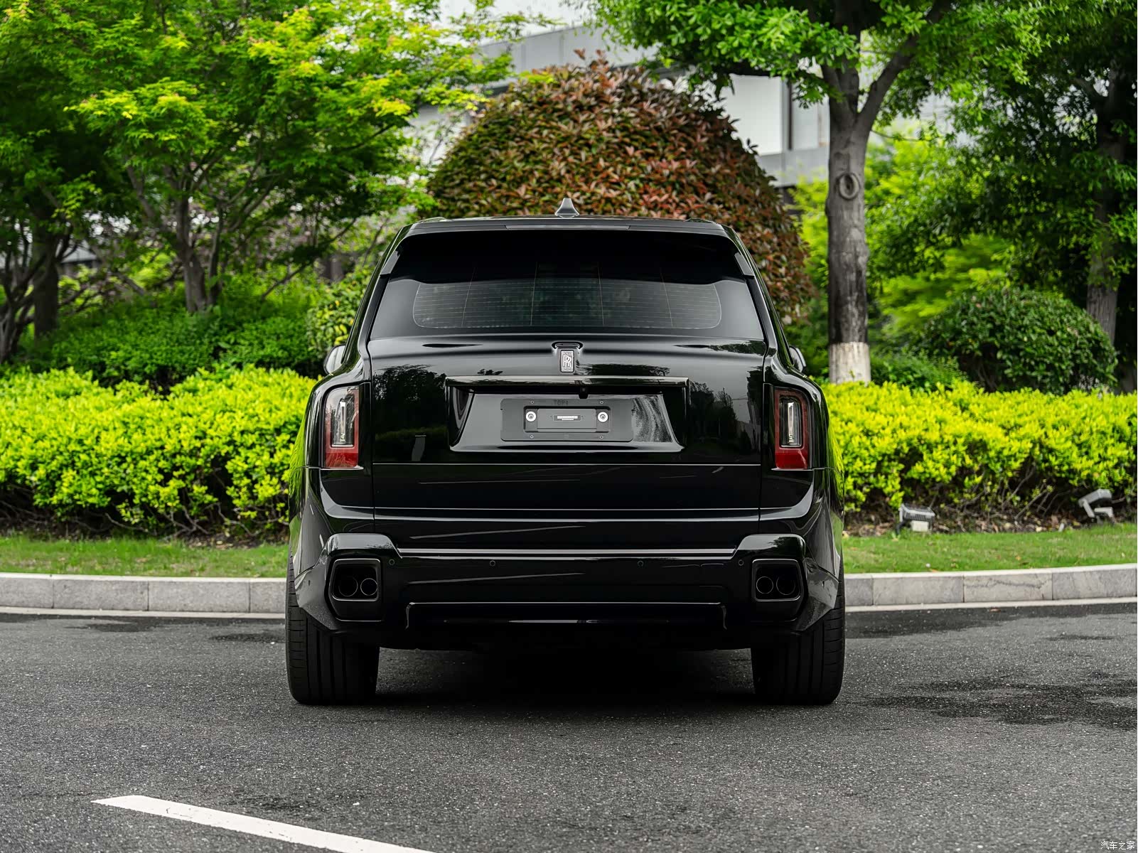 Rolls-Royce Cullinan, 2025 24