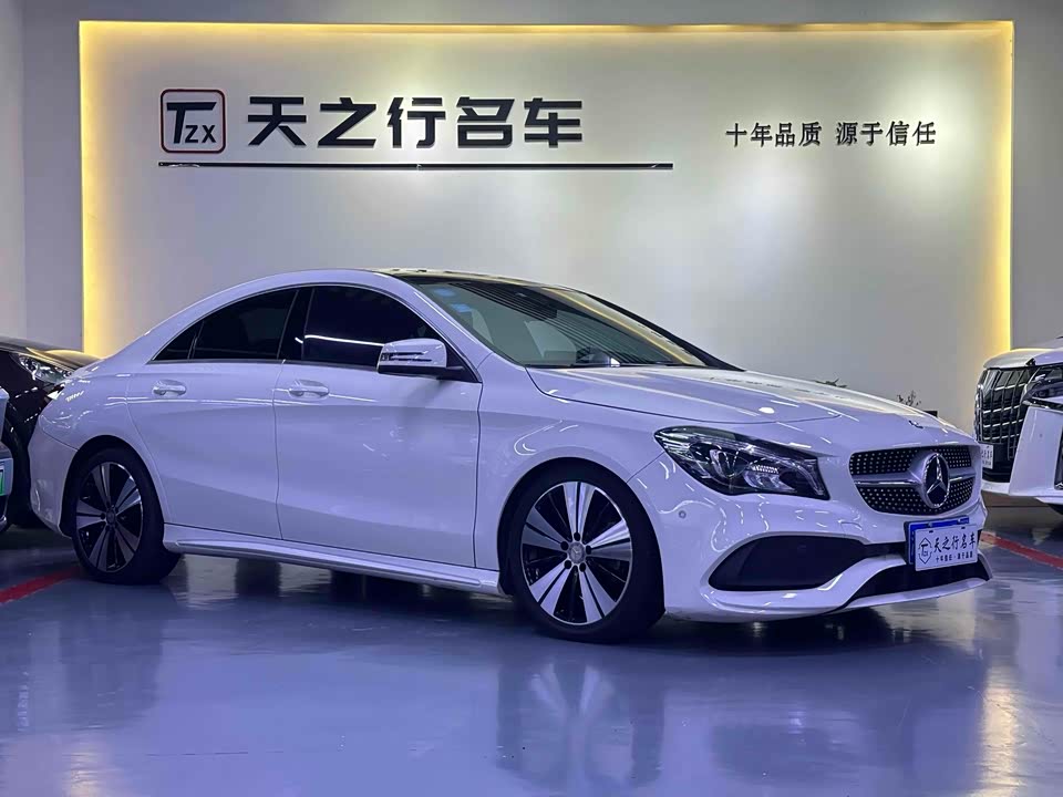 Mercedes-Benz CLA