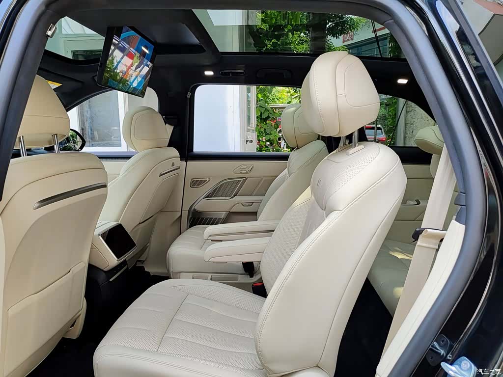 NIO L90, 2025 8