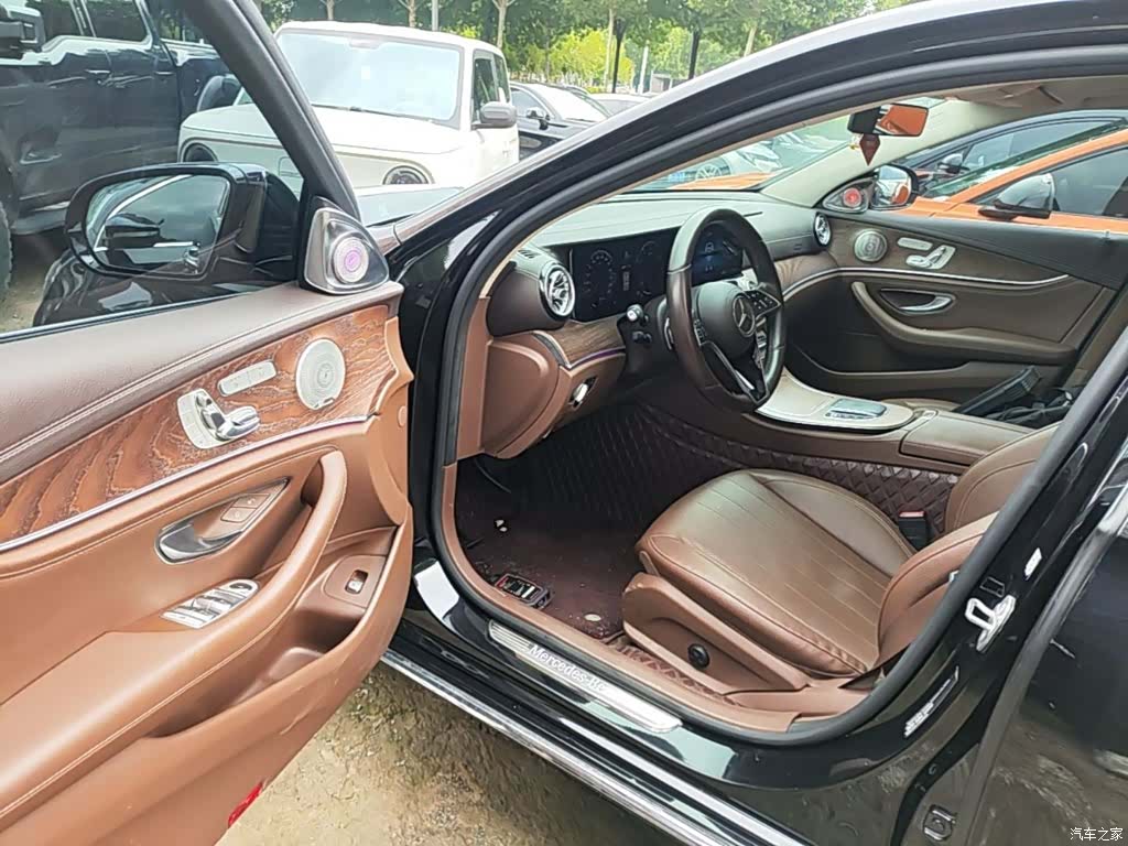 Mercedes-Benz E-Class, 2023 16