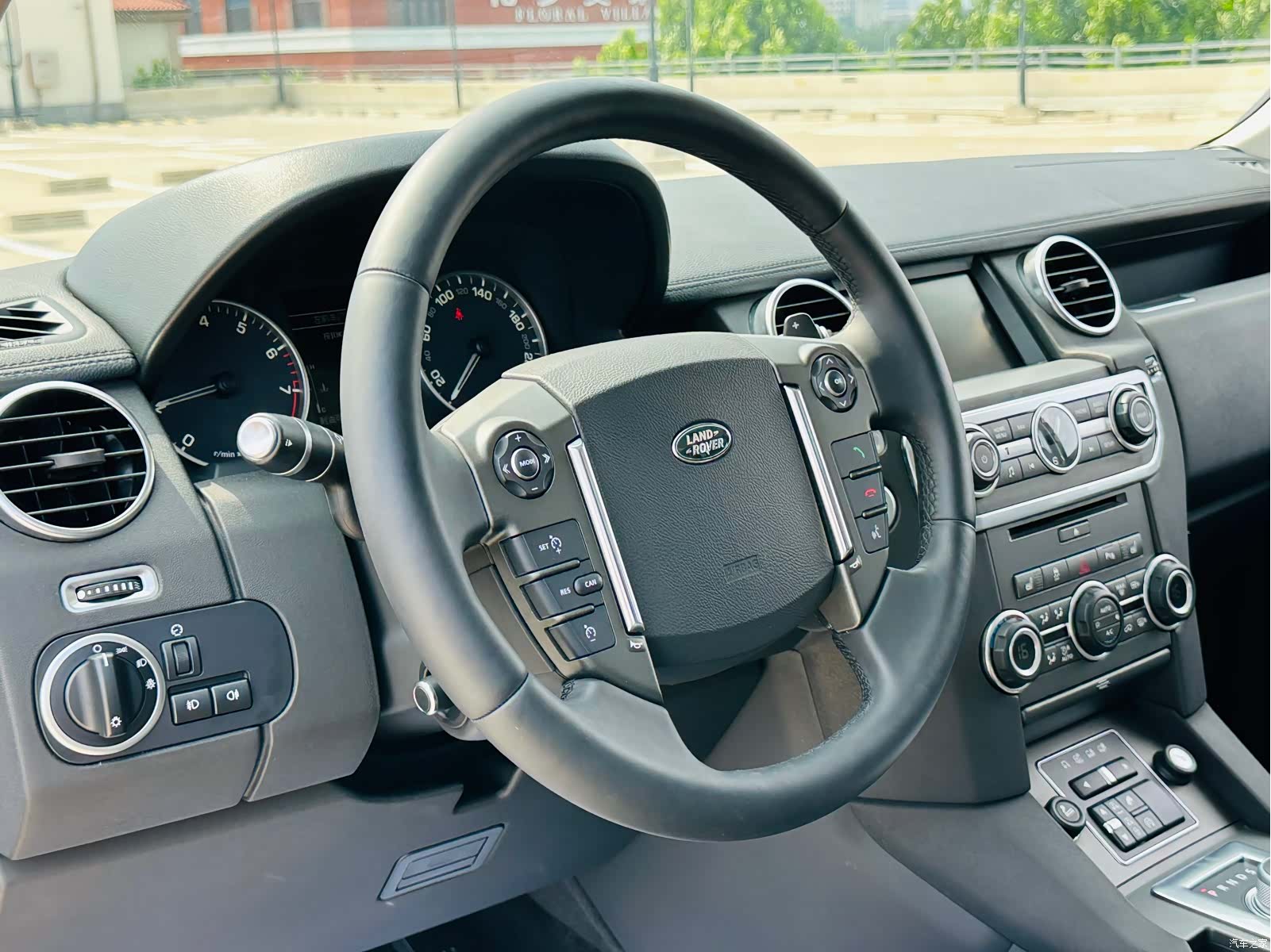 Land Rover Discovery, 2016 12